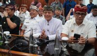 Bupati Klungkung I Made Satria menghadiri Rapat Koordinasi Forkopimda Diperluas se-Bali di Gedung Wiswa Sabha Utama, Kantor Gubernur Bali, Kamis (19/2/2026).
