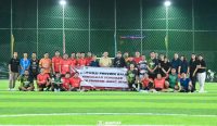 Foto: Bawaslu Bali menggelar kegiatan Jumat Sehati dengan olaraga di Gianyar Arena,Mini Soccer. Sumber: Ist.