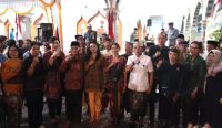 Bupati Klungkung I Made Satria bersama Wakil Bupati Tjokorda Gde Surya Putra menghadiri kegiatan buka puasa bersama masyarakat Muslim di Masjid Nurul Huda, Kampung Gelgel, Kecamatan Klungkung, Selasa (10/3/2026).