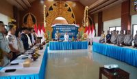 Bupati Klungkung I Made Satria menghadiri Rapat Koordinasi Lintas Sektoral Operasi Ketupat Agung 2026 yang digelar di Aula Jalaga Dharma Pandhapa, Polres Klungkung, Jumat (6/3).