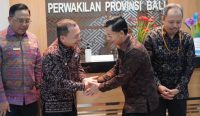 Bupati Klungkung I Made Satria bersama jajaran melakukan kunjungan kerja ke BPKP Perwakilan Provinsi Bali di Denpasar dalam rangka memperkuat koordinasi dan pendampingan tata kelola pembangunan daerah.