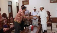 Gubernur Bali Wayan Koster menerima audiensi pengurus DPW PPNI Provinsi Bali di Jayasabha, Denpasar, Sabtu (14/3)