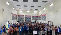 Foto: Aksi sosial BEM Universitas Warmadewa di Desa Bebandem, Karangasem. Sumber: Ist.