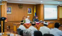 Foto: Rapat pembahasan laporan kinerja sektoral serta evaluasi ASPER PSBS di Ruang Rapat Kriya Gosana, Puspem Badung, Kamis (16/4). Sumber: Ist.