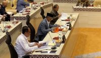 Rapat Komisi V DPR RI bersama Gubernur Bali Wayan Koster dan kementerian terkait membahas percepatan pembangunan infrastruktur strategis untuk mendukung pariwisata Bali.