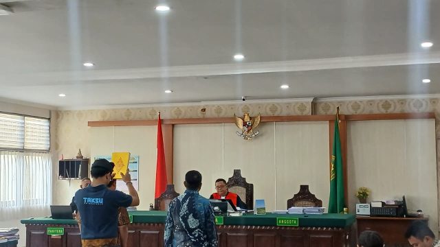 Sidang praperadilan dugaan pemalsuan surat mantan Kakanwil BPN Provinsi Bali I Made Daging agenda Duplik dari Polda Bali dan pemeriksaan saksi ahli di PN Denpasar, Jumat (9/10/2026). Sumber: Yulius N/wacanabali.com